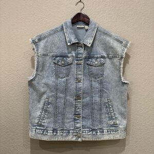 LOGO by Lori Goldstein Light Wash Blue Denim Vest Sleeveless 8